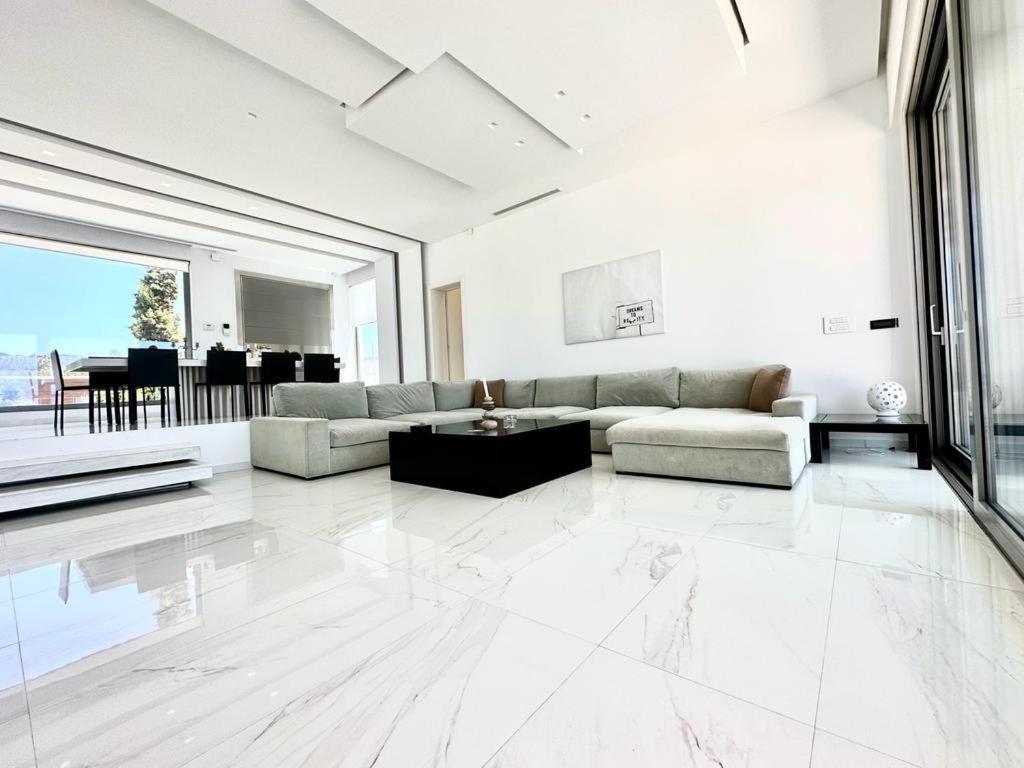 Le Blanc, Luxurious Beachfront Villa Hermione Extérieur photo