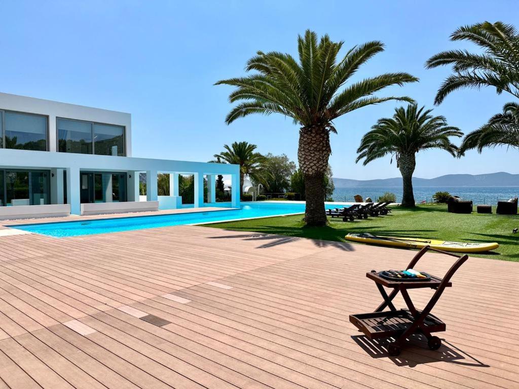 Le Blanc, Luxurious Beachfront Villa Hermione Extérieur photo