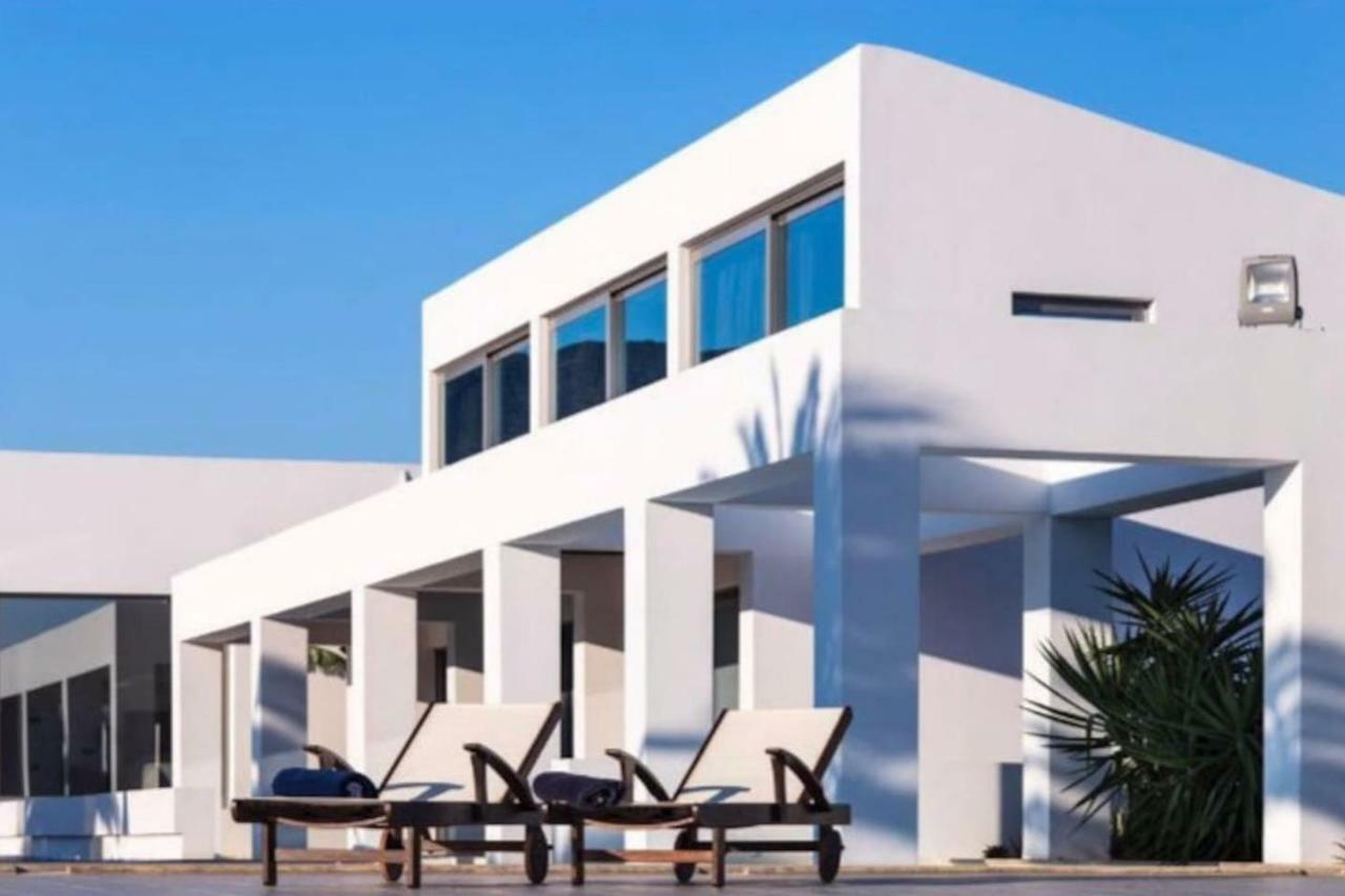 Le Blanc, Luxurious Beachfront Villa Hermione Extérieur photo